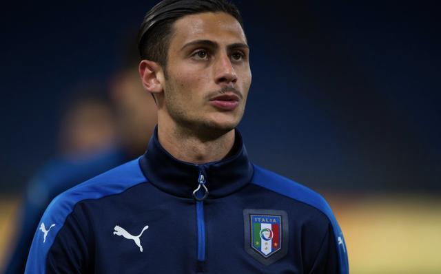 足球曼联新援首秀即破门，球迷高呼：值了！